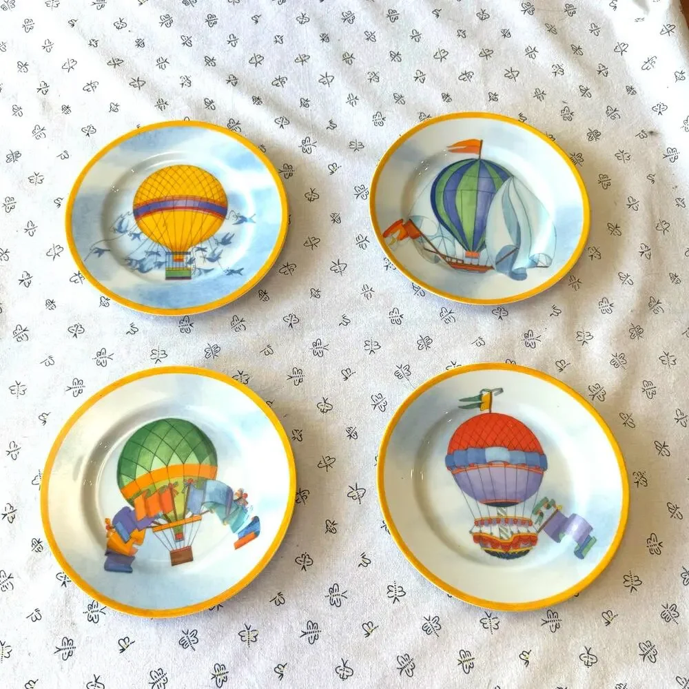 Williams Sonoma Hot Air Balloon Montgolfière Salad Plates x4 wall decor